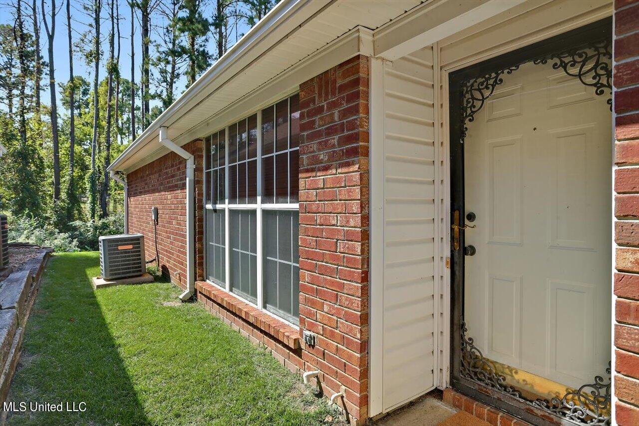 121 Kings Ridge Drive Brandon, MS 39047 - Photo 3 of 20 03-121 Kings Ridge Dr