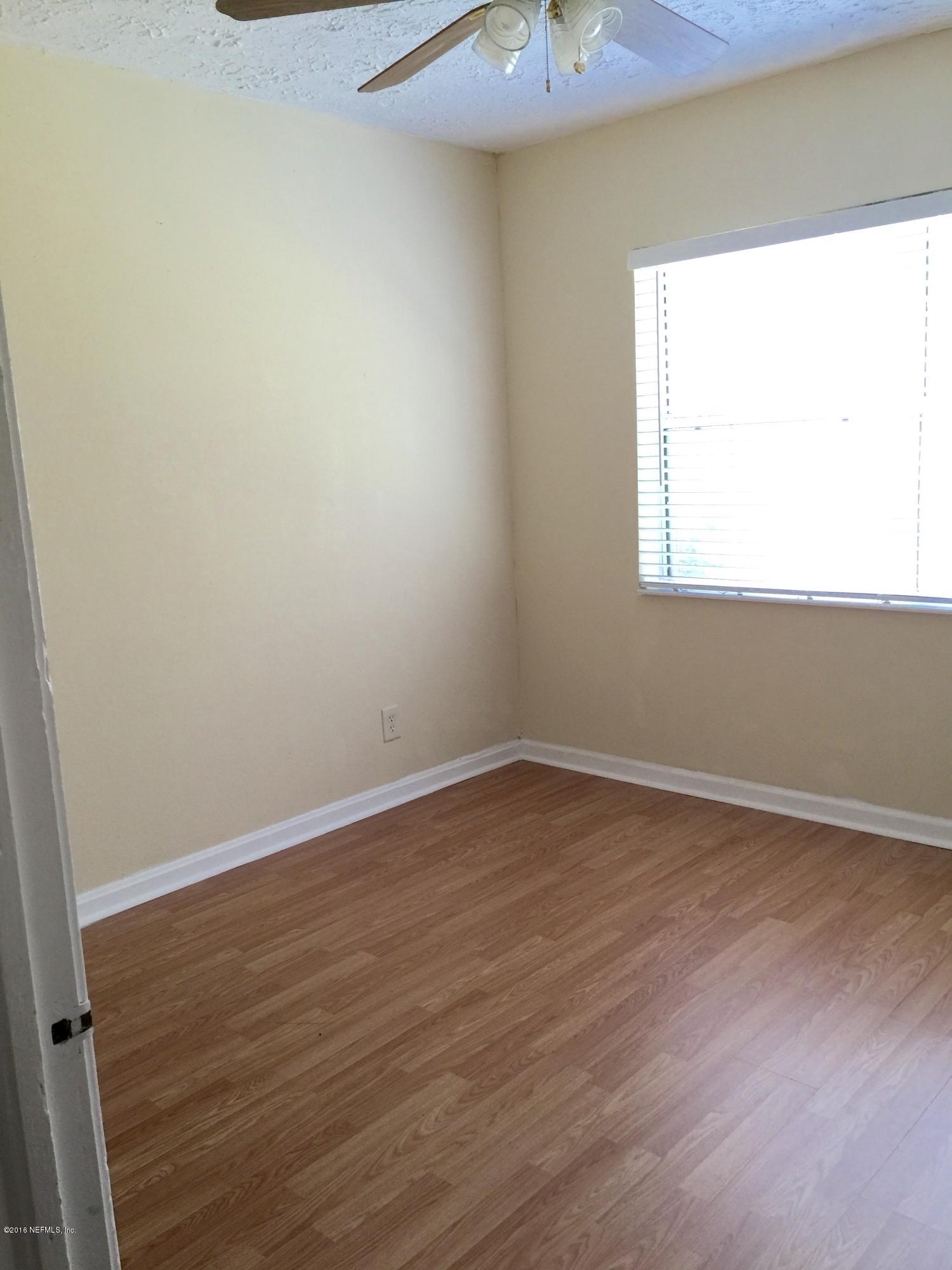 2544 Springmont Street Jacksonville, FL 32207 - Photo 11 of 23 Bedroom