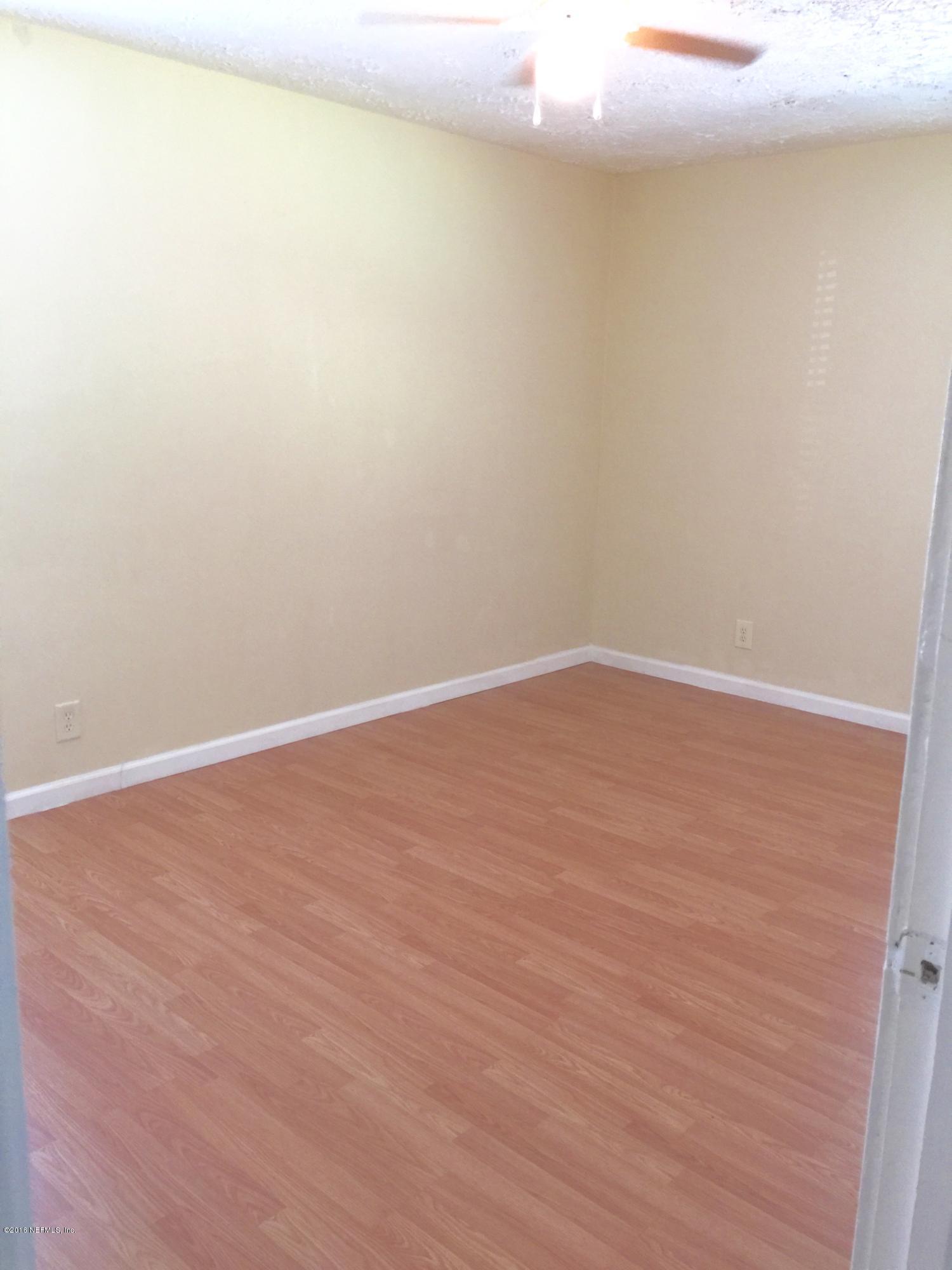 2544 Springmont Street Jacksonville, FL 32207 - Photo 16 of 23 Bedroom