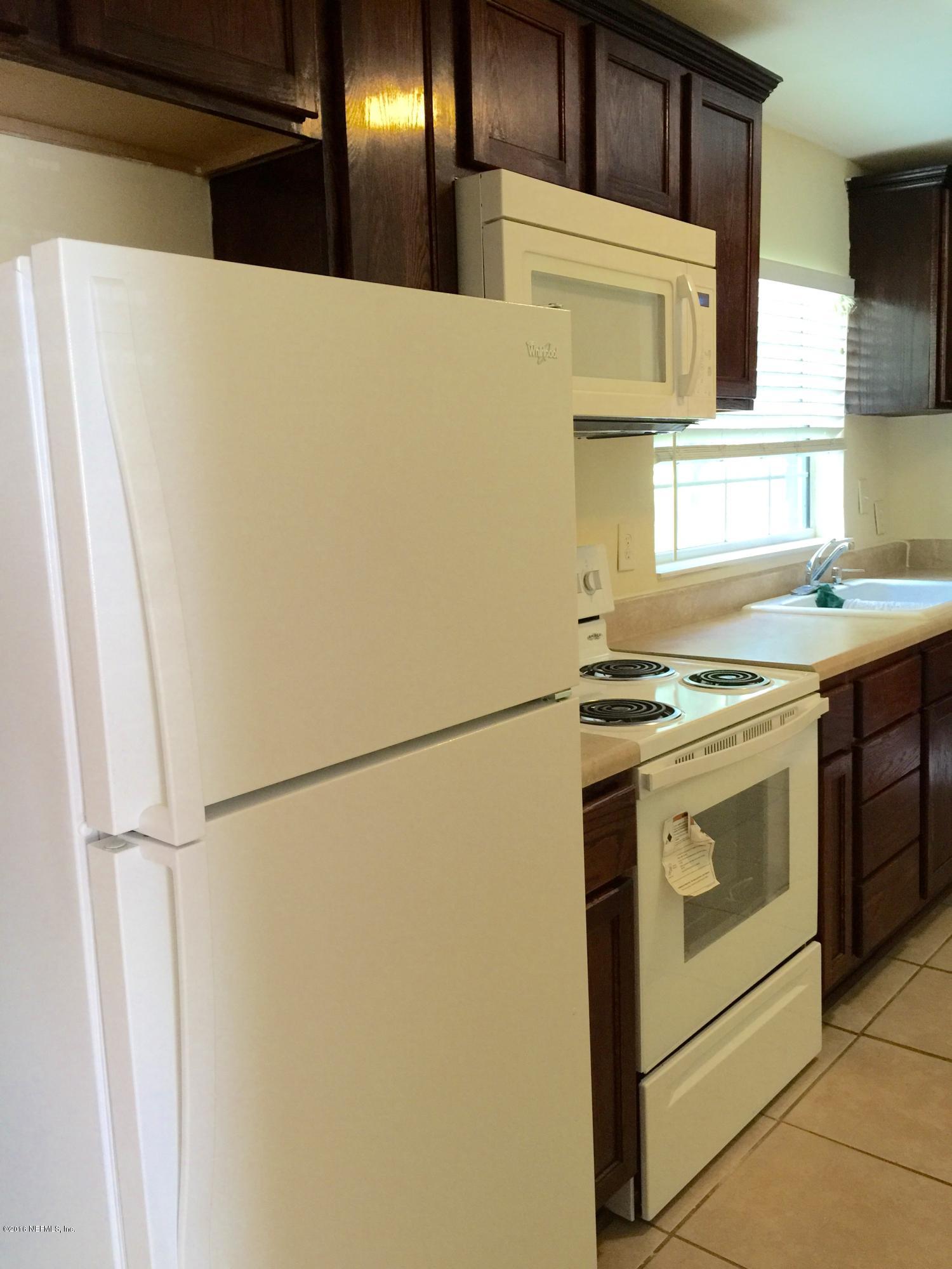 2544 Springmont Street Jacksonville, FL 32207 - Photo 7 of 23 Kitchen