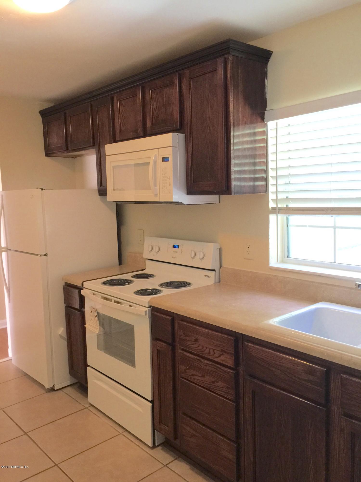 2544 Springmont Street Jacksonville, FL 32207 - Photo 8 of 23 Kitchen