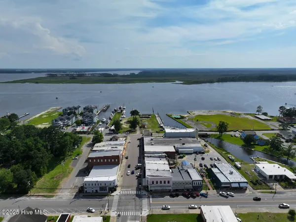 $450,000 | 288 Pamlico Street, Belhaven, NC 27810