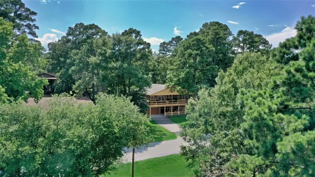 $325,000 | 311 Harbor Drive, Onalaska, TX 77360