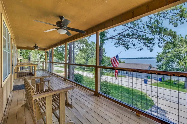 $325,000 | 311 Harbor Drive, Onalaska, TX 77360