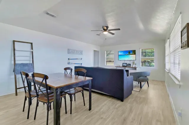 $325,000 | 311 Harbor Drive, Onalaska, TX 77360