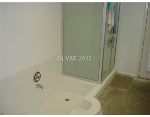 6862 Baile Road Las Vegas, NV 89146 - Photo 13 of 19 Bathroom.