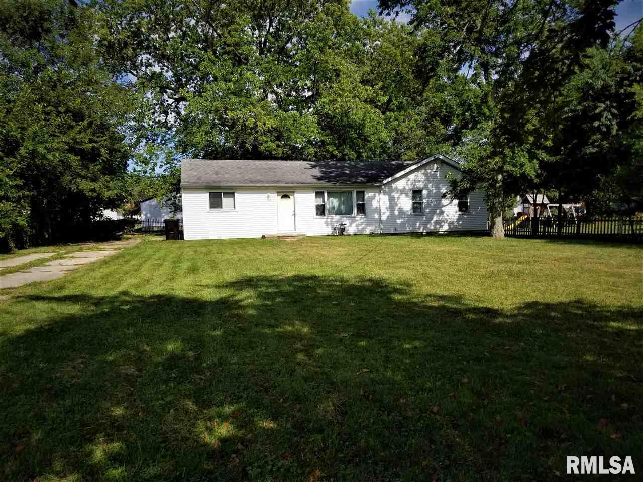 112 Esser Street Washington, IL 61571 - Photo 1 of 11 Gallery Image 1