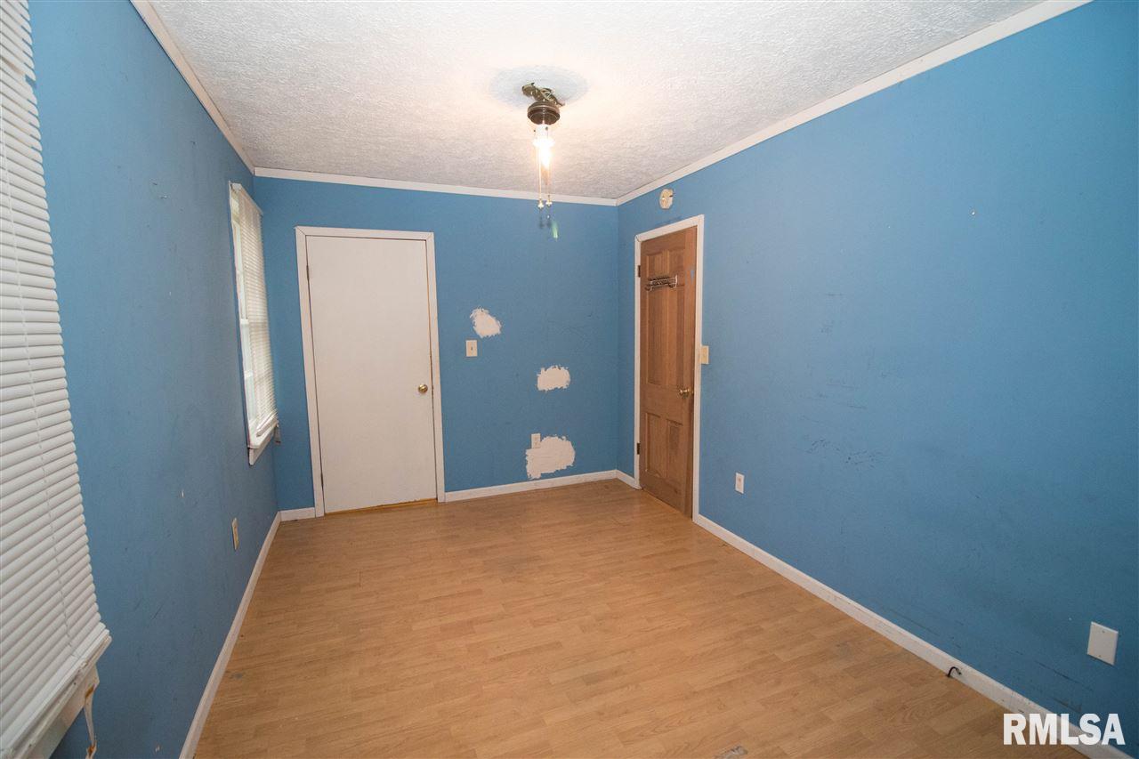 112 Esser Street Washington, IL 61571 - Photo 10 of 11 Gallery Image 10