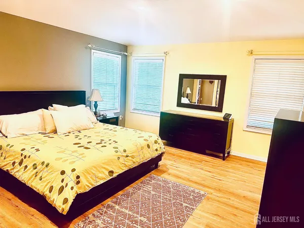 $6,500 | 16 Poplar Drive, Plainsboro, NJ 08512