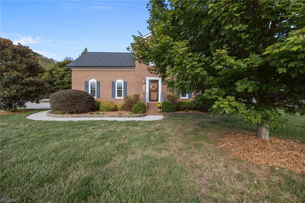 2801 Norwell Court Oak Ridge, NC 27310 - Photo 3 of 47