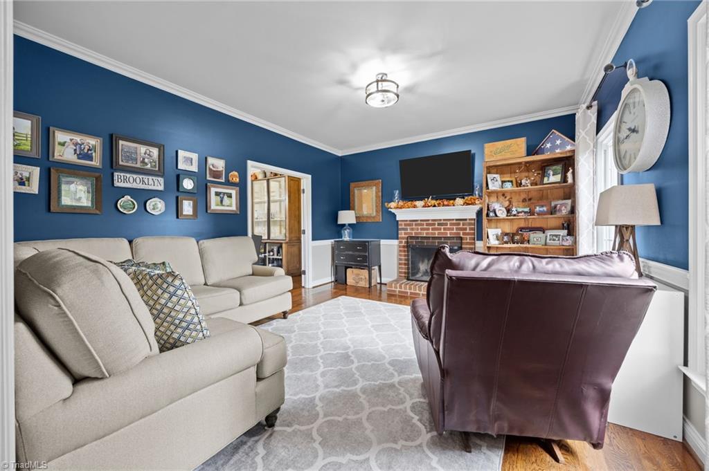 2801 Norwell Court Oak Ridge, NC 27310 - Photo 9 of 47