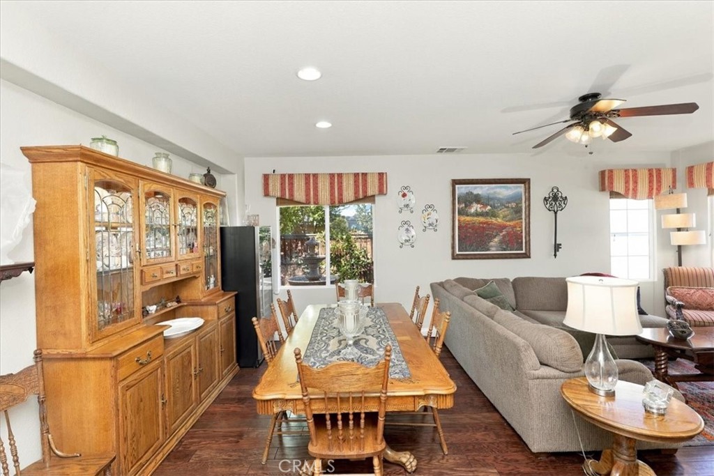 12563 Avocado Way Riverside, CA 92503 - Photo 5 of 72 Gallery Image 5