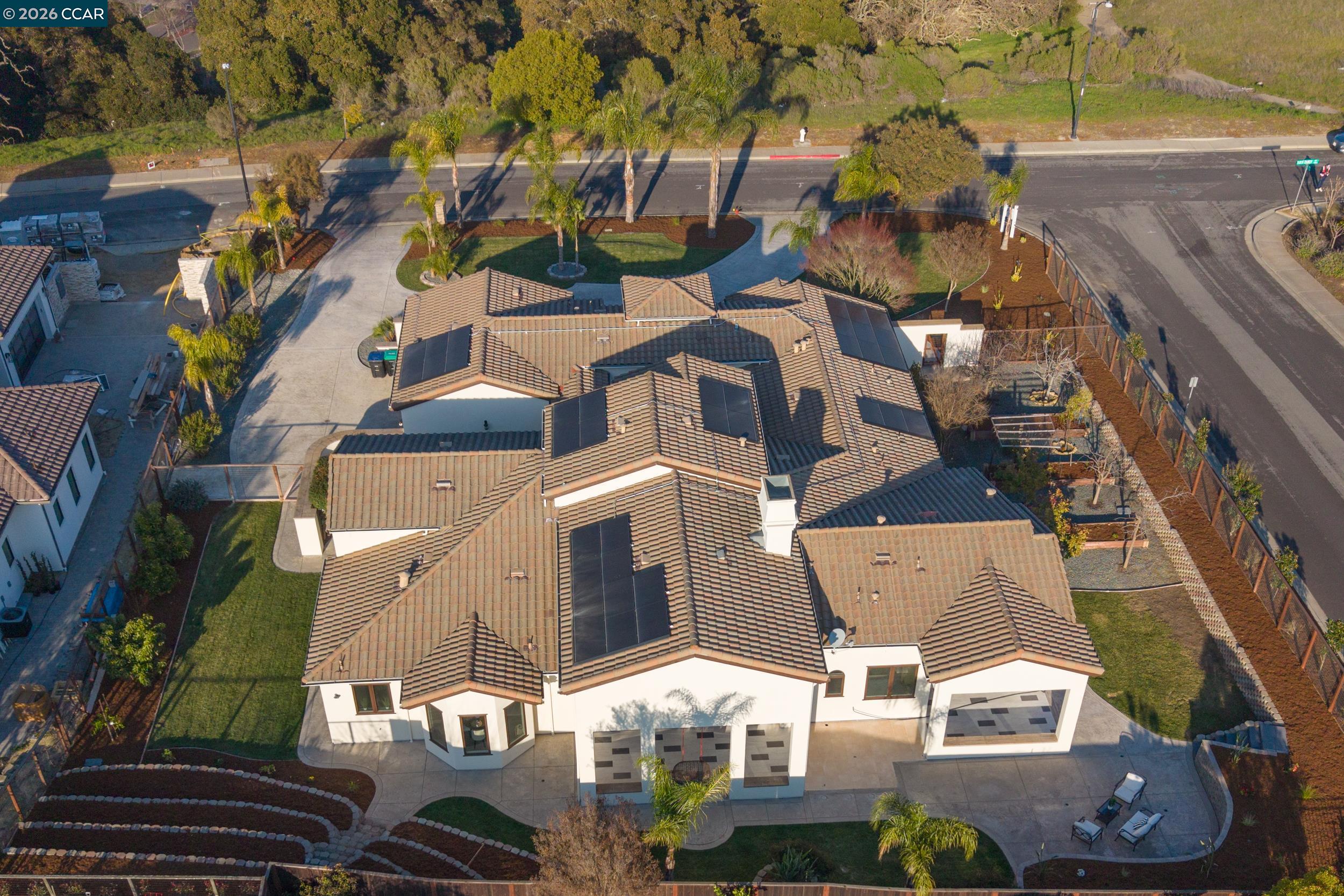 6010 Kolb Ranch Drive Pleasanton, CA 94588 - Photo 5 of 60