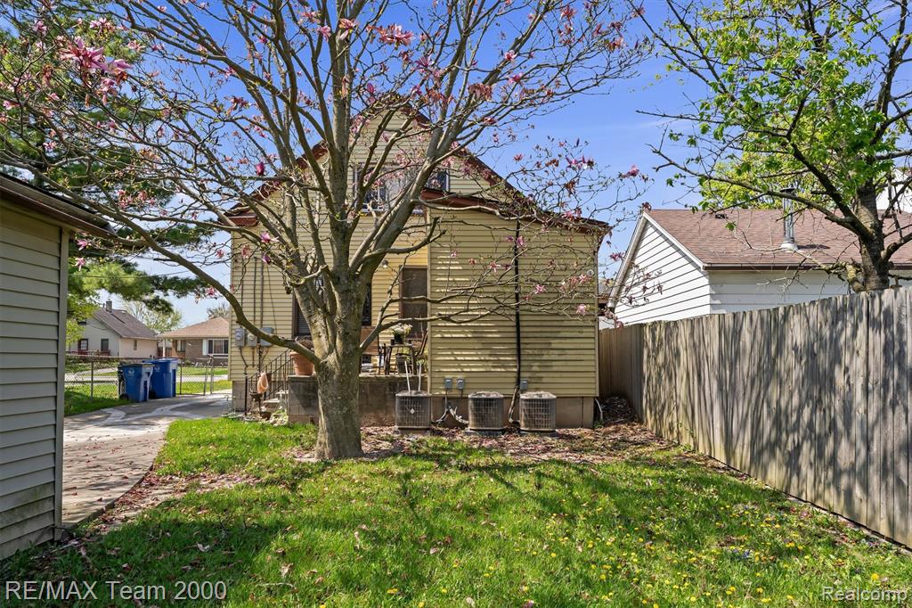 5734 North Gulley Road Dearborn Heights, MI 48127 - Photo 19 of 22