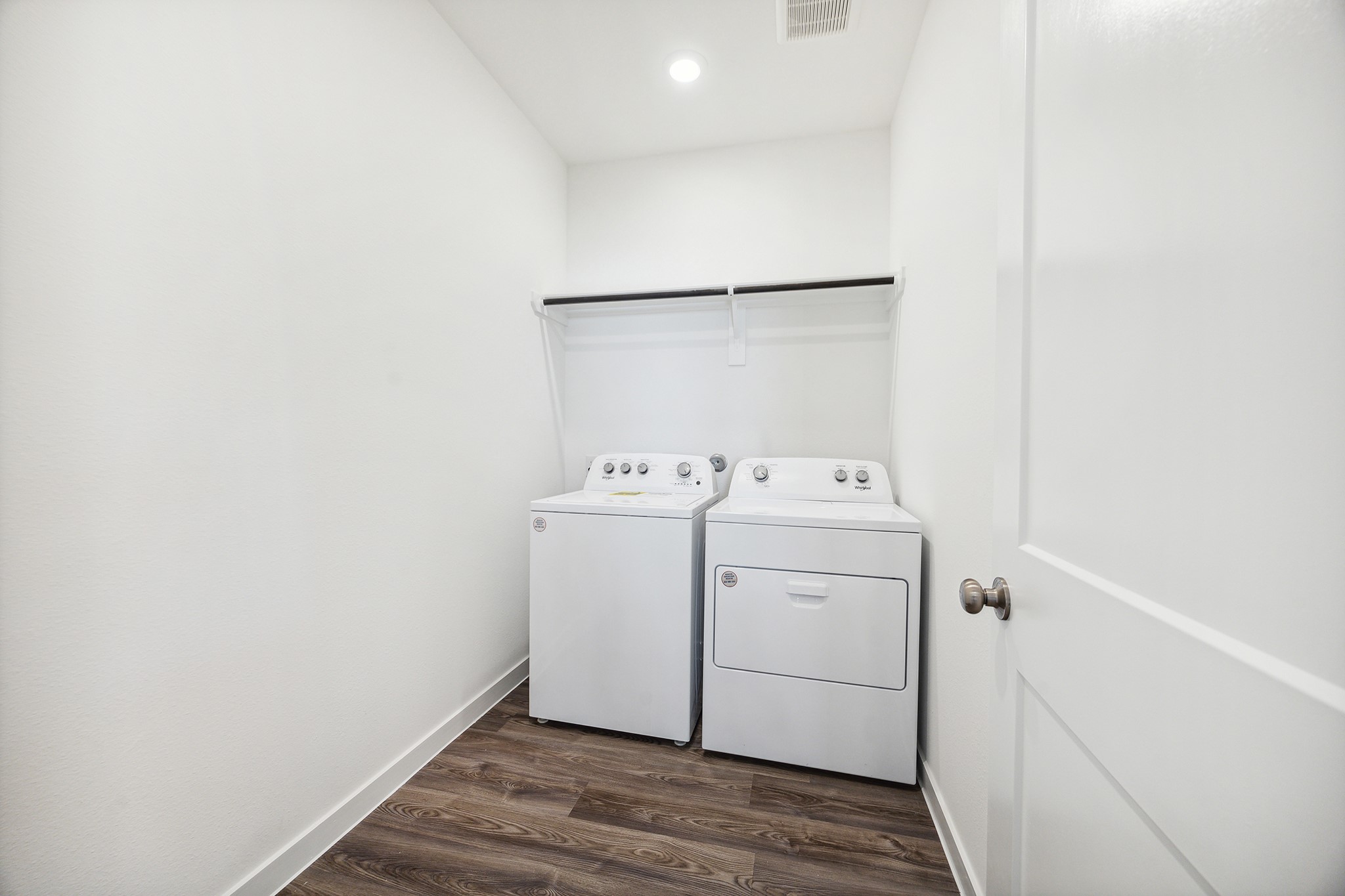 3926 Glory Grn Drive Brookshire, TX 77423 - Photo 12 of 21 a utility room with dryer and washer