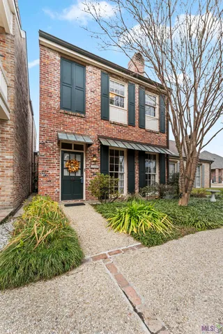 $396,000 | 7958 Wrenwood Boulevard, Unit B, Baton Rouge, LA 70809