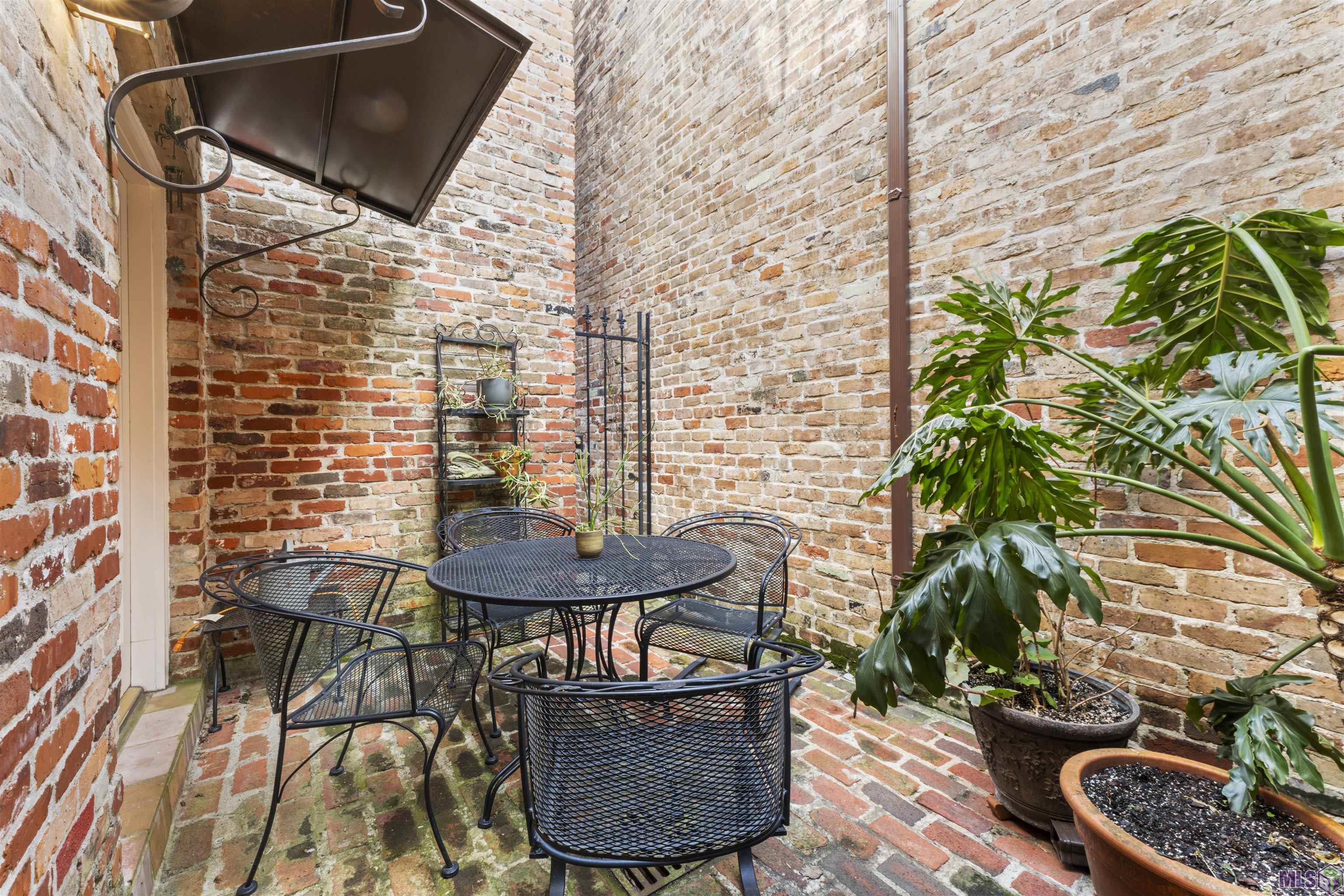 7958 Wrenwood Boulevard, Unit B Baton Rouge, LA 70809 - Photo 10 of 11 Patio