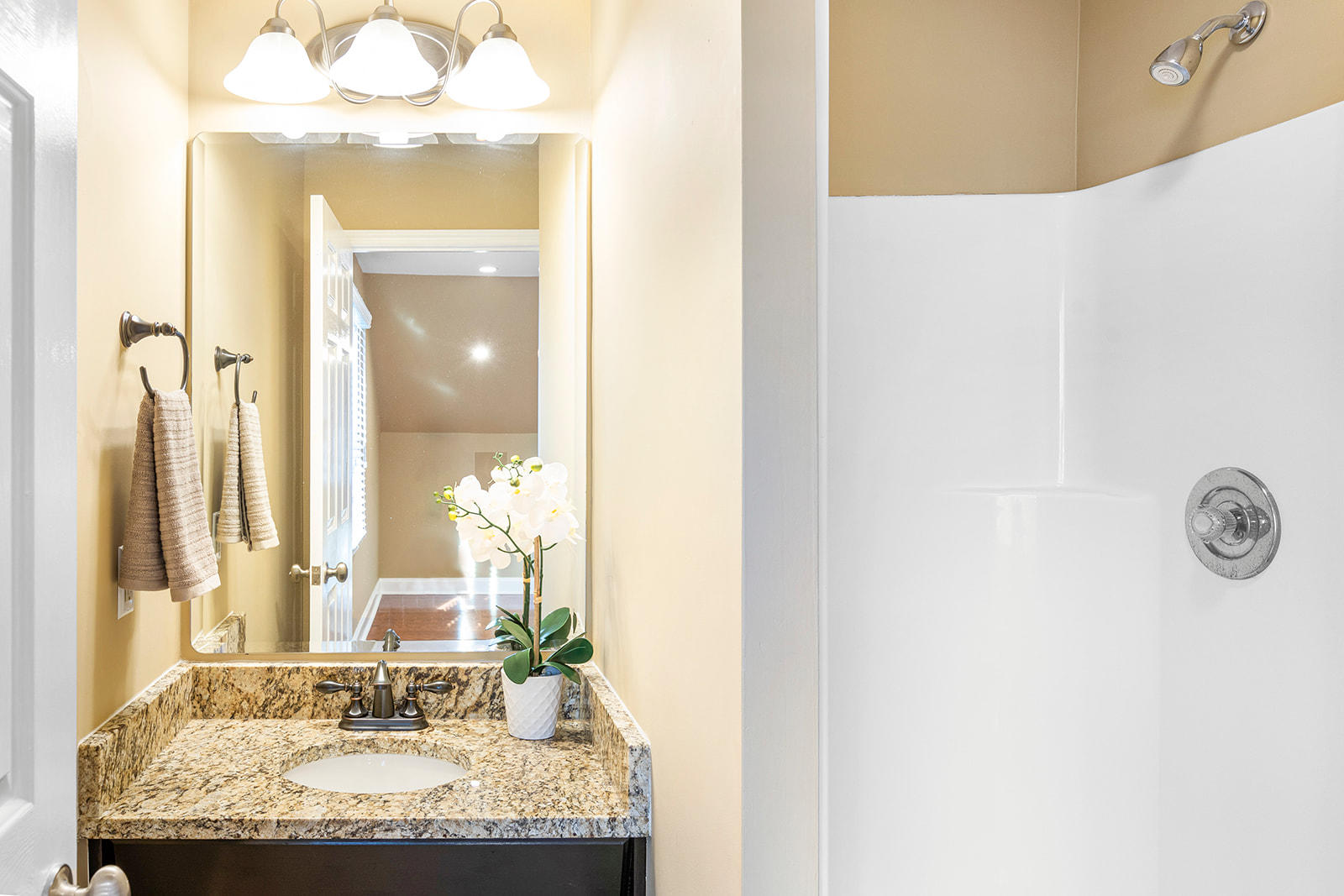 1918 Ashley Hall Road Charleston, SC 29407 - Photo 19 of 26 1918ASHLEYHALLRD_ALEECESOPHIA-6151