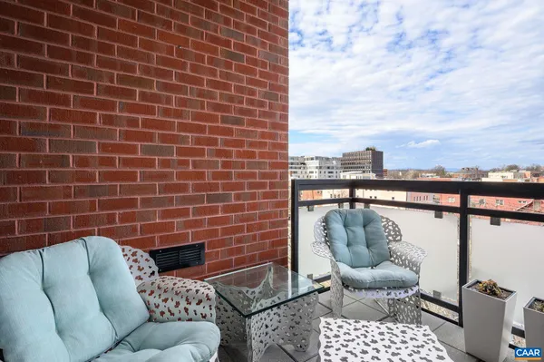 $849,500 | 200 Garrett Street, Unit 515, Charlottesville, VA 22902