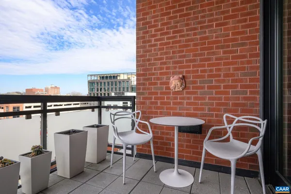 $849,500 | 200 Garrett Street, Unit 515, Charlottesville, VA 22902