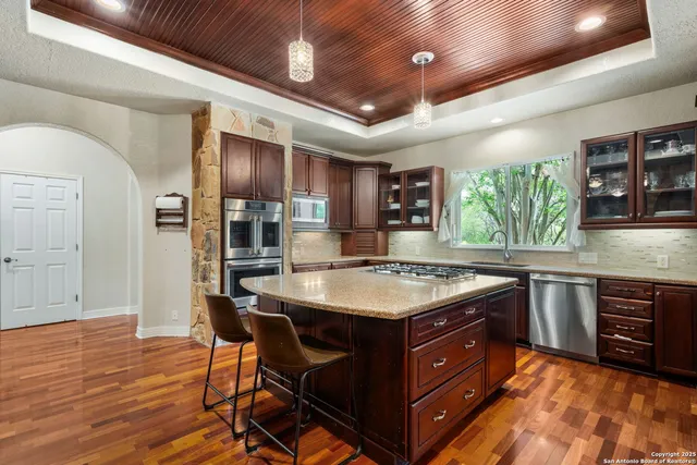 $850,000 | 20725 Wahl Lane, San Antonio, TX 78266