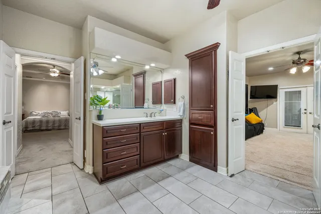 $850,000 | 20725 Wahl Lane, San Antonio, TX 78266