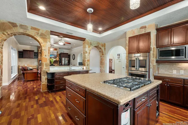 $850,000 | 20725 Wahl Lane, San Antonio, TX 78266