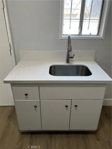 a close view of sink and tap