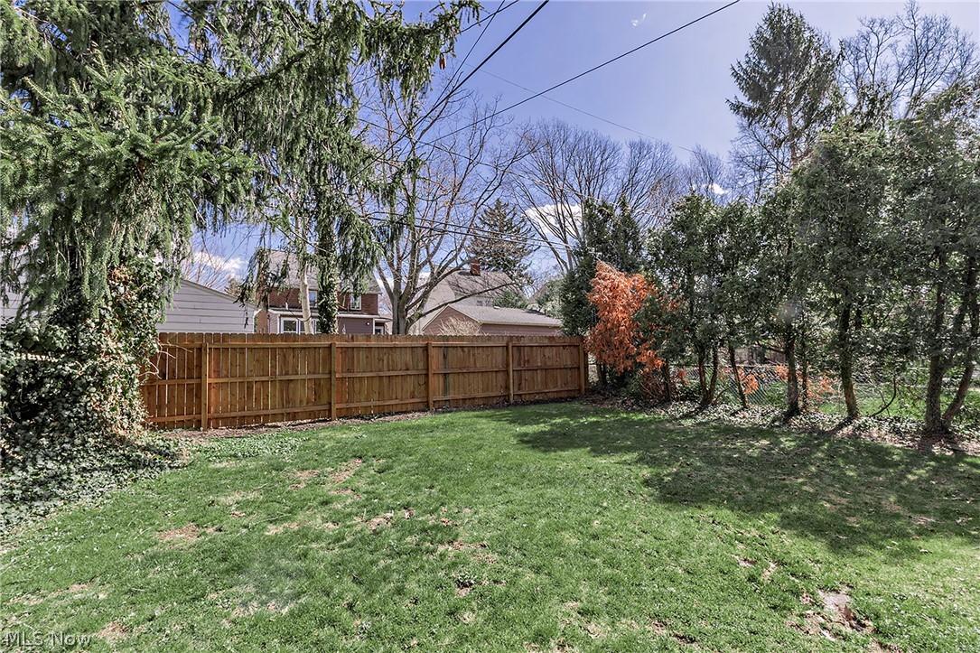 923 Cambridge Road Cleveland Heights, OH 44121 - Photo 37 of 42 Gallery Image 37