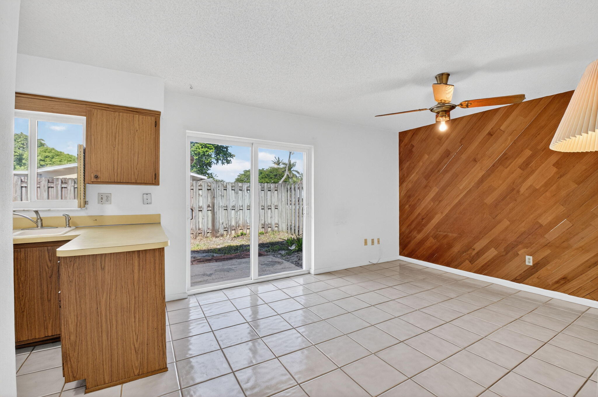 1601 Northwest 5th Street Boca Raton, FL 33486 - Photo 7 of 35 1601 NW 5th ST (37)