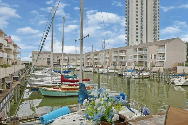 $209,000 | 4747 East NASA Parkway, Unit 102, Seabrook, TX 77586