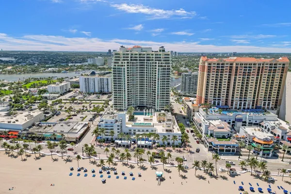 $7,000 | 101 South Fort Lauderdale Beach Boulevard, Unit 806, Fort Lauderdale, FL 33316