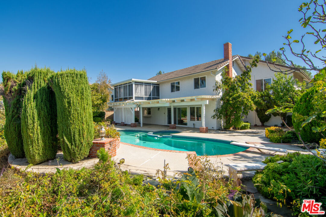18906 Killimore Court Porter Ranch, CA 91326 - Photo 28 of 33 Gallery Image 28