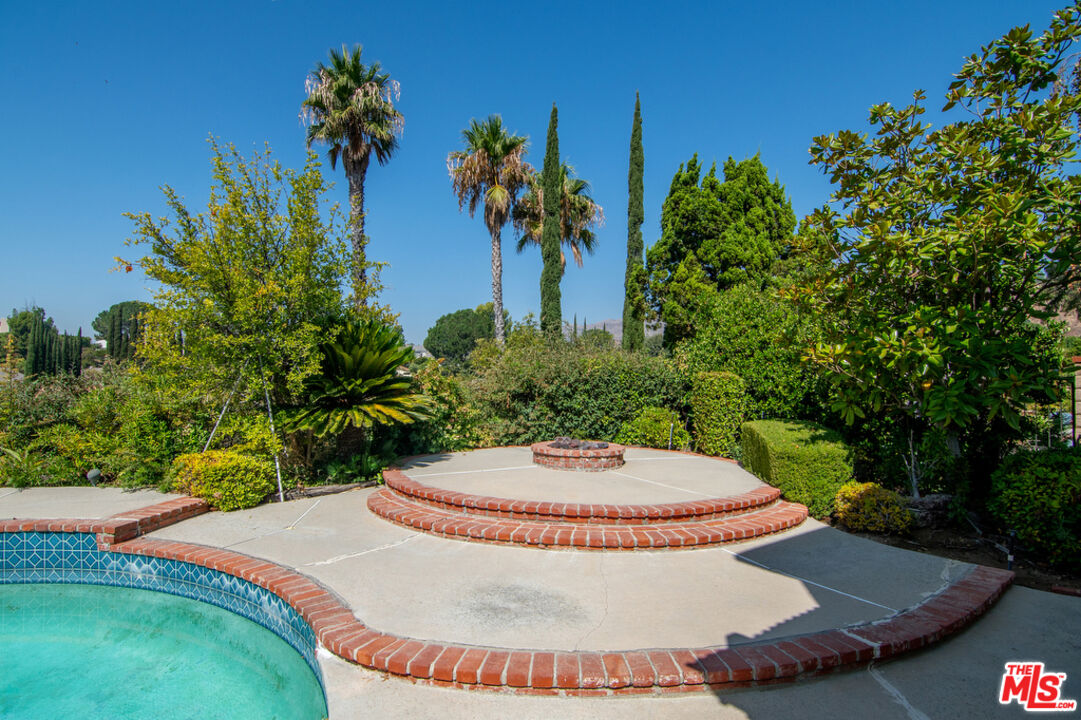 18906 Killimore Court Porter Ranch, CA 91326 - Photo 30 of 33 Gallery Image 30