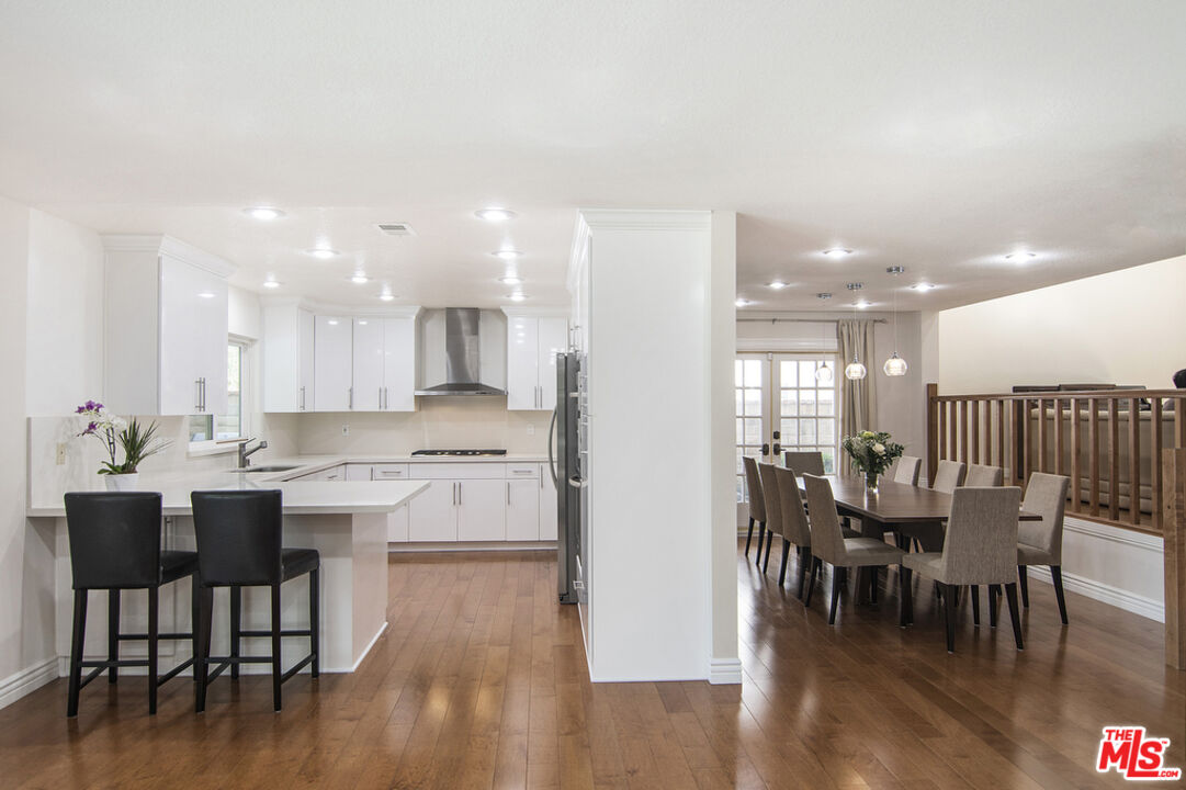 18906 Killimore Court Porter Ranch, CA 91326 - Photo 7 of 33 Gallery Image 7