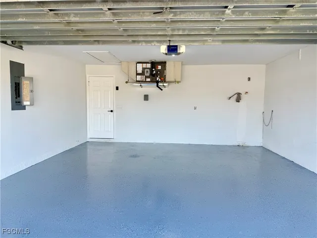 $300,000 | 2600 Southwest 22nd Place, Cape Coral, FL 33914