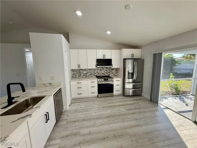 $300,000 | 2600 Southwest 22nd Place, Cape Coral, FL 33914