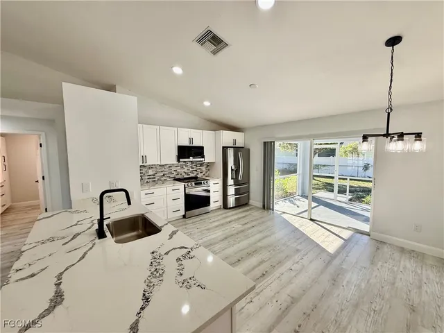 $300,000 | 2600 Southwest 22nd Place, Cape Coral, FL 33914