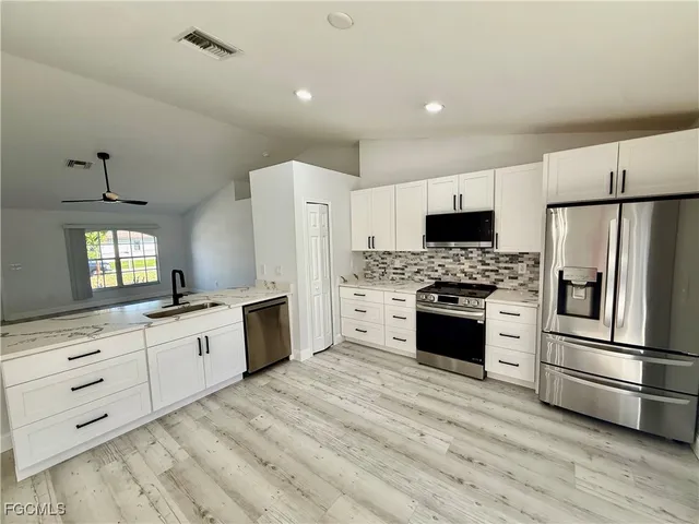 $300,000 | 2600 Southwest 22nd Place, Cape Coral, FL 33914