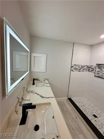 $300,000 | 2600 Southwest 22nd Place, Cape Coral, FL 33914