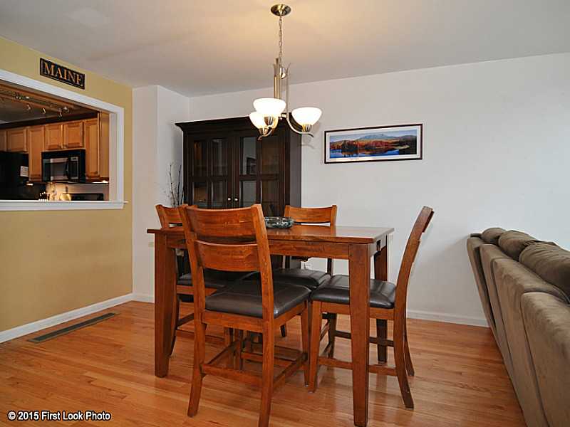 80 Fisher Road, Unit 77 Cumberland, RI 02864 - Photo 11 of 24 Dining Room.