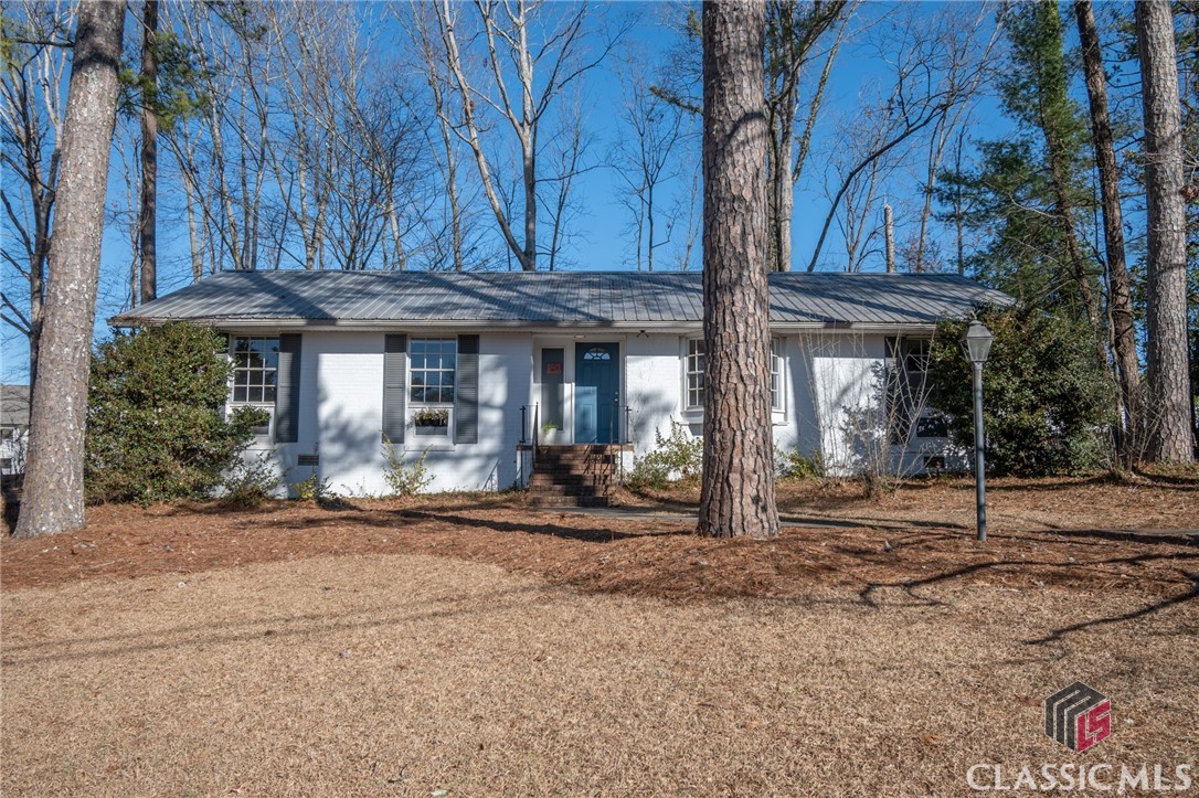 180 Kings Circle Athens, GA 30607 - Photo 2 of 28