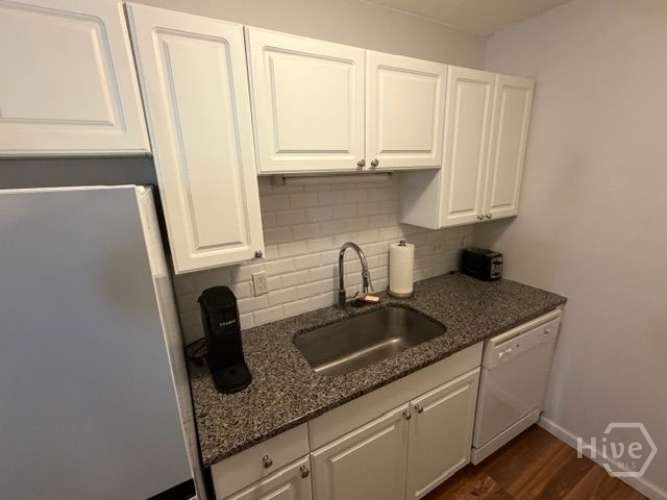 401 North Cromwell Road, Unit F5 Savannah, GA 31410 - Photo 7 of 20