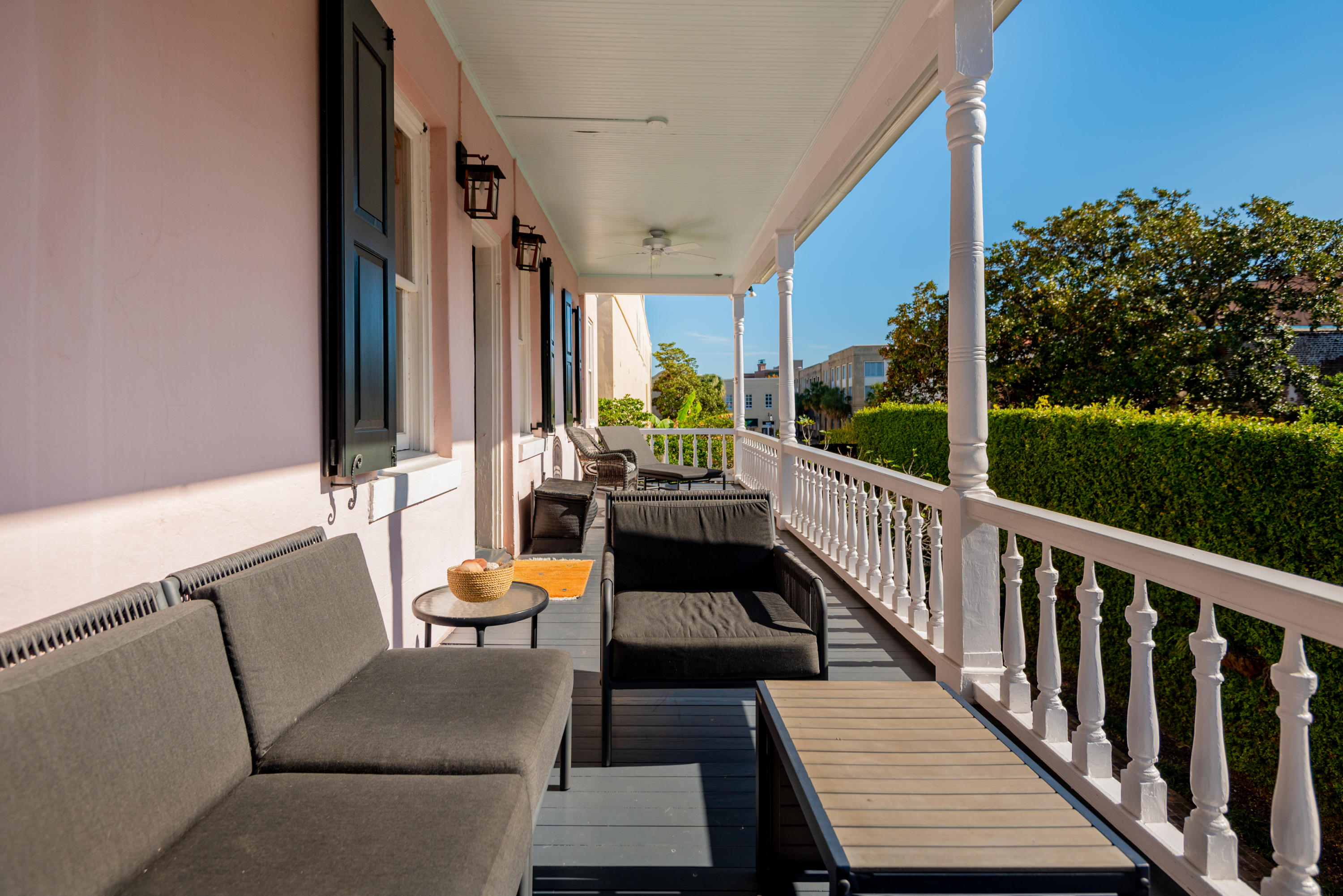 18 State Street Charleston, SC 29401 - Photo 29 of 38 18StateStreet-KeenEyeMarketing-45
