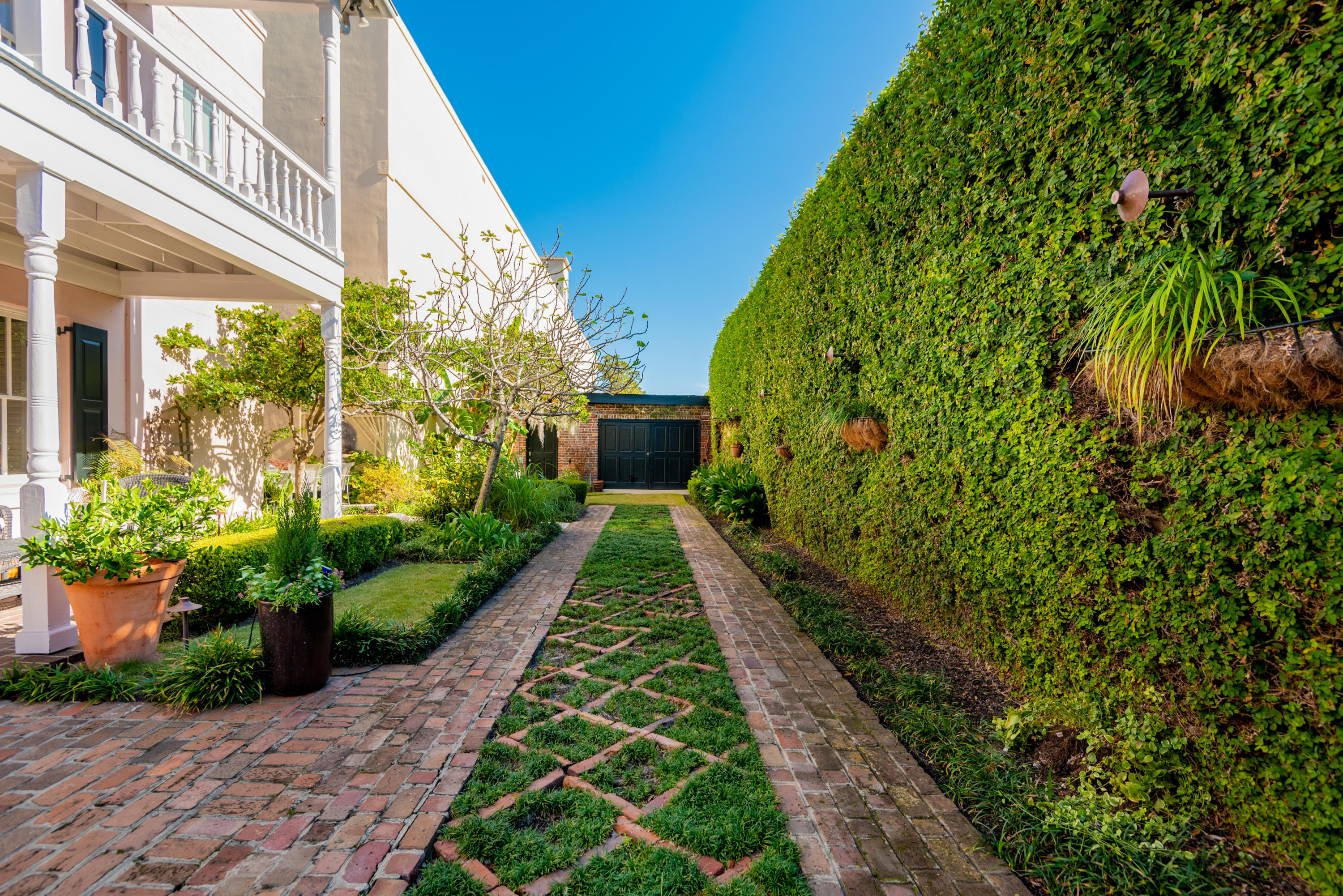 18 State Street Charleston, SC 29401 - Photo 30 of 38 18StateStreet-KeenEyeMarketing-47
