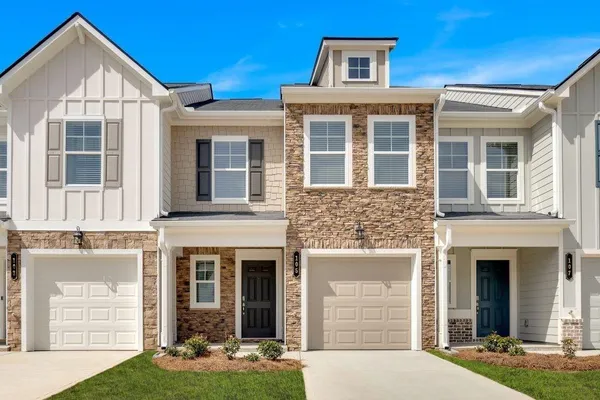 $259,990 | 105 Village Green Drive, Unit 171, Adairsville, GA 30103