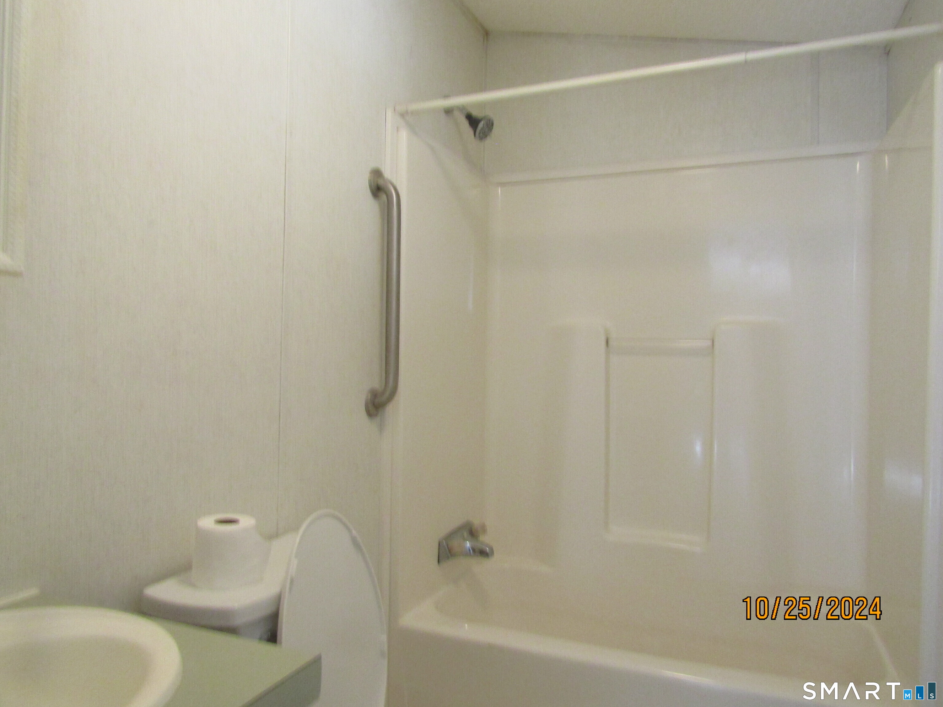 220 Chaplin Road Eastford, CT 06242 - Photo 7 of 9