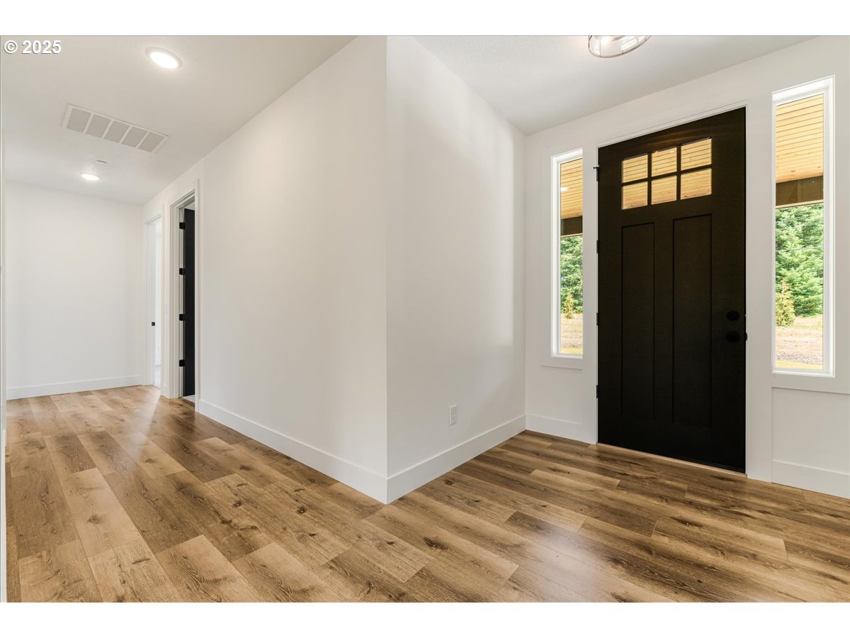 13600 Southeast Fletcher Road Dayton, OR 97114 - Photo 11 of 36