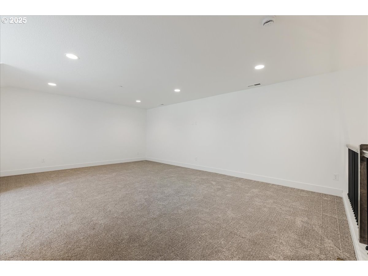 13600 Southeast Fletcher Road Dayton, OR 97114 - Photo 19 of 36