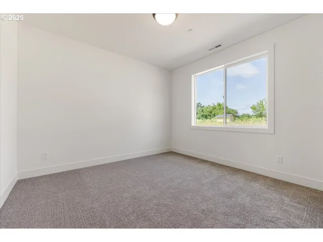 $924,900 | 13600 Southeast Fletcher Road, Dayton, OR 97114